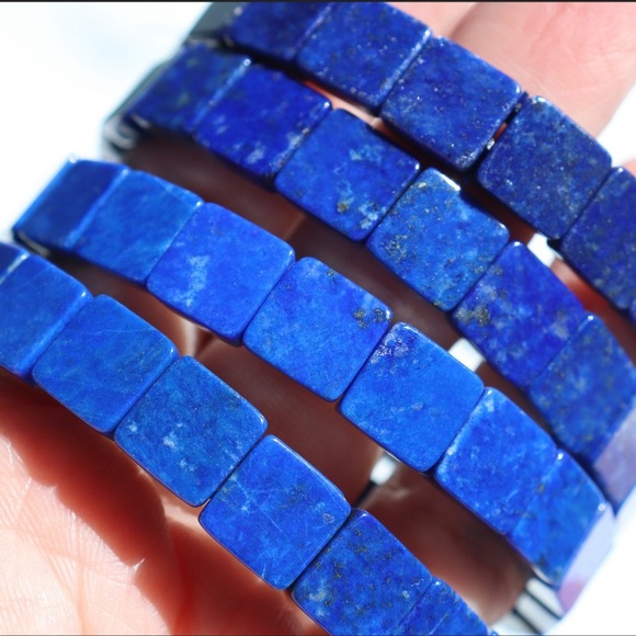 💙✨Lapis Lazuli Crystal Stretch Bracelet 10mm Square Beads✨💙 - Picture 4 of 9
